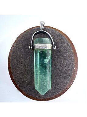 VTG Sterling Silver 925 Green Fluorite Point Crystal Pendant Size 1.75" Length